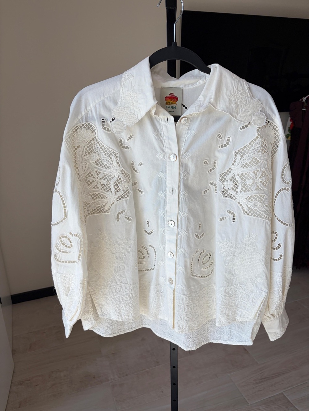 Farm Rio Off-White Embroidered Flowers Richelieu Shirt - Picture 3 of 8